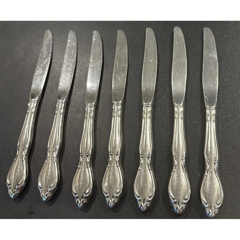 Oneida Deluxe Strathmore Stainless Steel Dinner Knife Knives Set Of 7 USA